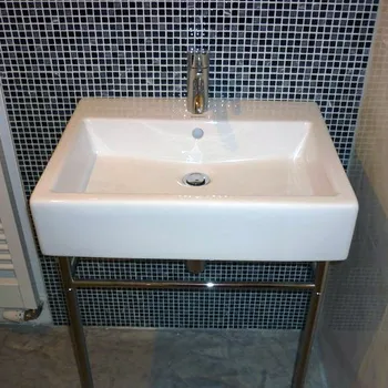 Weißes Waschbecken
